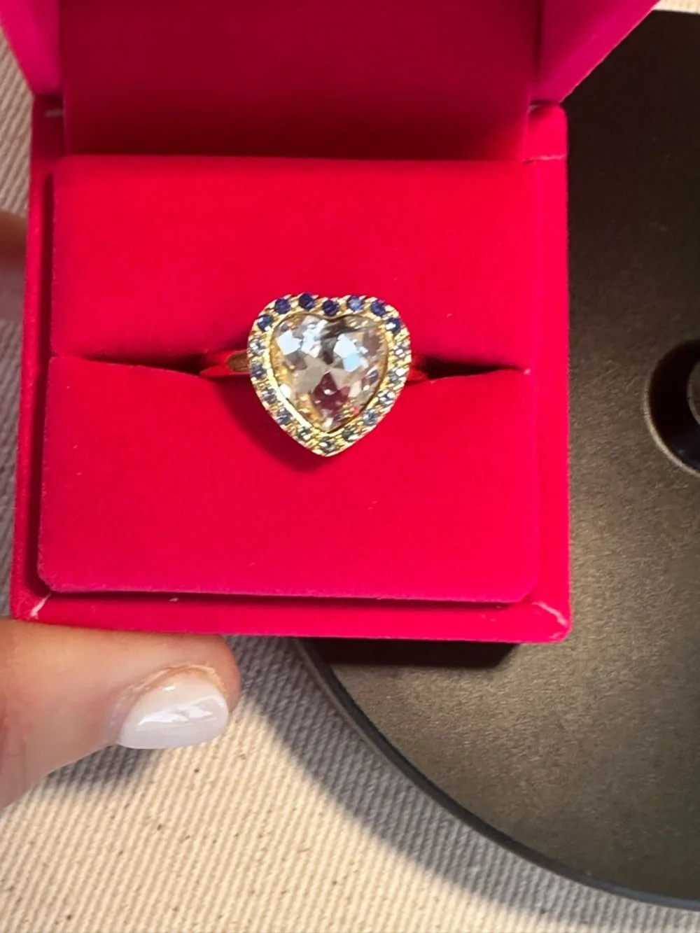 ✨ Kurt Geiger London Crystal Heart Cocktail Ring – Ombre Halo | Like New w/ Box - Picture 2 of 9